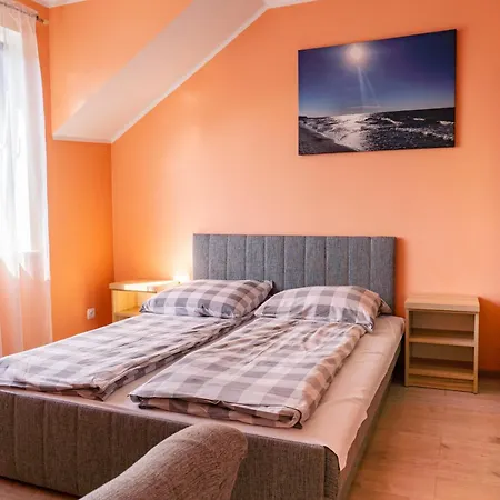 Larapunta Privat bolig Karwia
