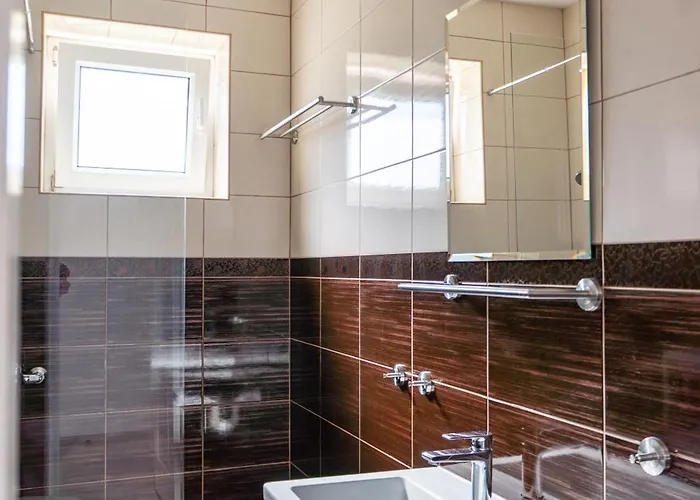 Larapunta كارفيا